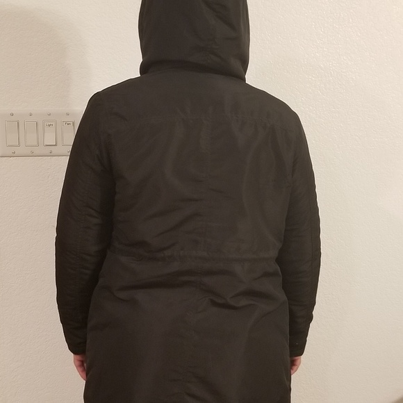 Super lightweight and super warm coat with hoodie - Picture 4 of 5